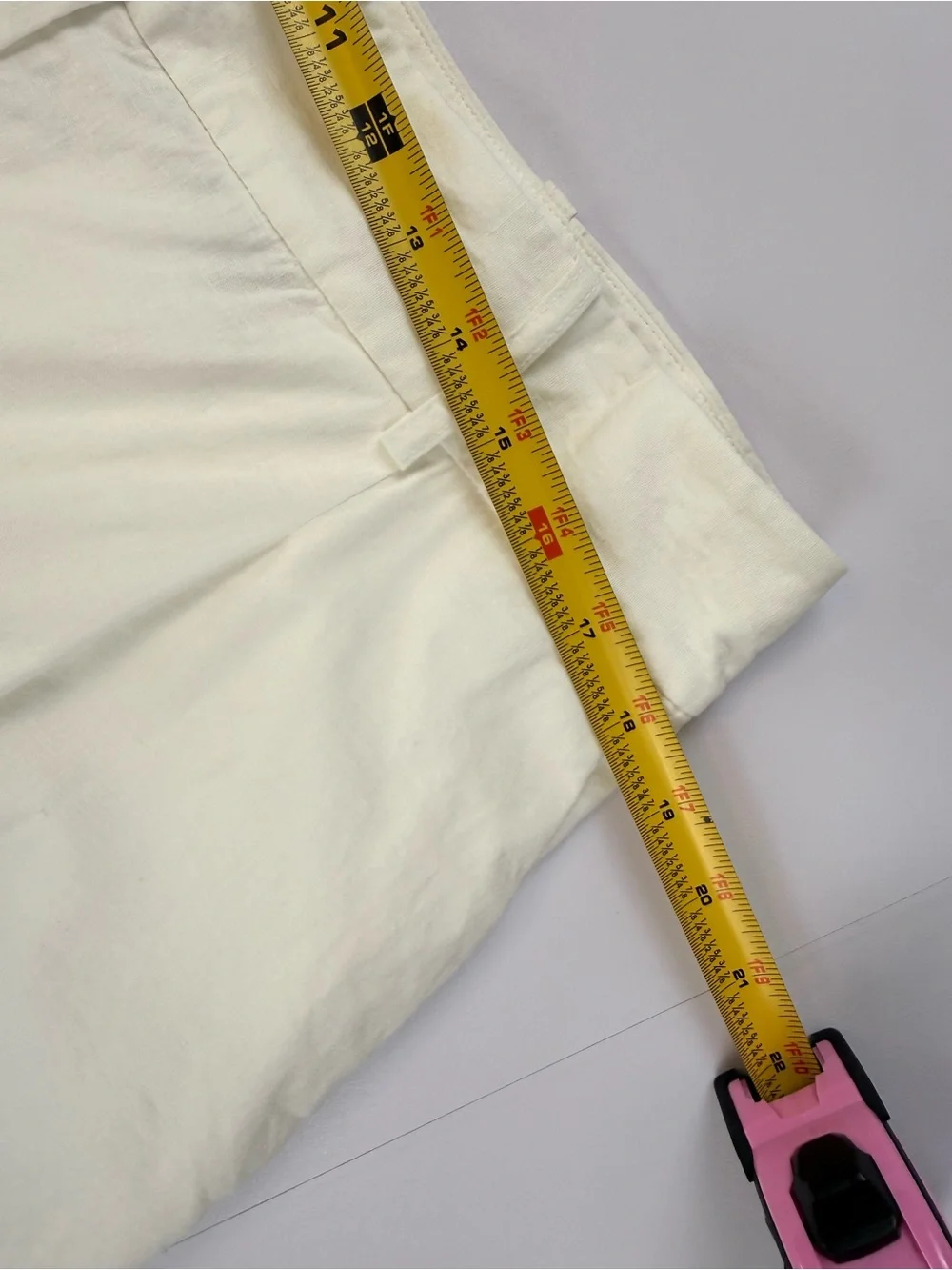 Alex Marie White Linen Blend High Rise Pleated Shorts Size 16‎ Summer Coastal